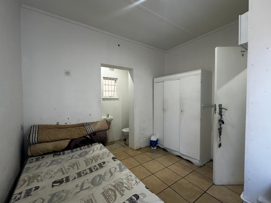 5 Bedroom Property for Sale in Brandwag Free State